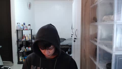 Snapshot of princeadrianx chatting on 01-29-25, 07:25 Prince Adrian online show from 01-29-25, 07:25