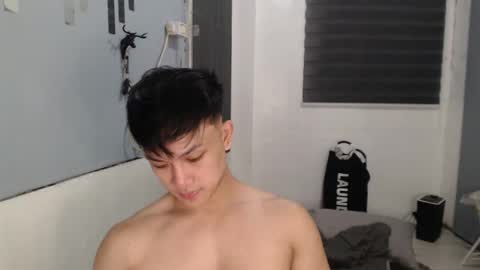 Snapshot of princeadrianx chatting on 11-29-25, 09:29 Prince Adrian online show from 11-29-25, 09:29