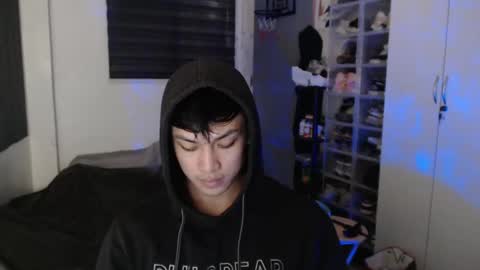 Snapshot of princeadrianx chatting on 06-04-26, 06:52 Prince Adrian online show from 06-04-26, 06:52