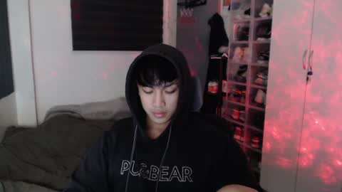 Snapshot of princeadrianx chatting on 06-25-26, 06:56 Prince Adrian online show from 06-25-26, 06:56