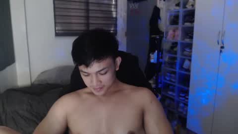 Snapshot of princeadrianx chatting on 07-04-26, 06:41 Prince Adrian online show from 07-04-26, 06:41