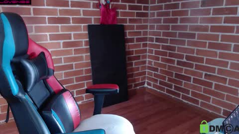 Leia online show from 10-08-25, 03:20