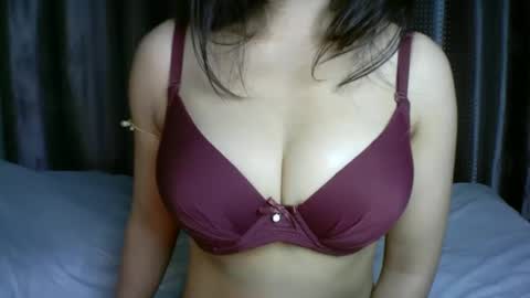 Snapshot of princess916446 chatting on 10-31-25, 07:20 princess online show from 10-31-25, 07:20