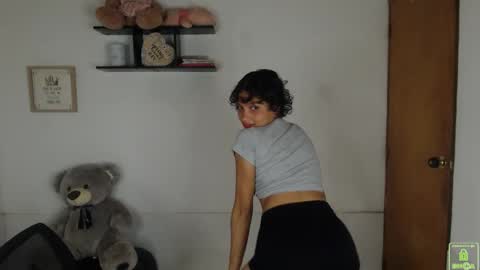 Snapshot of princess_an chatting on 10-14-25, 06:52 An online show from 10-14-25, 06:52