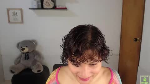 Snapshot of princess_an chatting on 10-17-25, 07:16 An online show from 10-17-25, 07:16