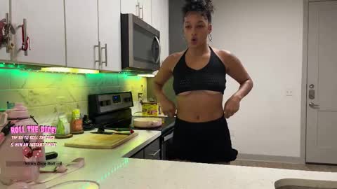 Snapshot of princess_cece chatting on 10-22-25, 01:06 Cece NEXT LIVESTREAM -- DEC. 4th 7 PM CST online show from 10-22-25, 01:06