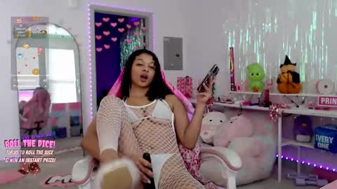 Snapshot of princess_cece chatting on 01-12-26, 08:47 Cece NEXT LIVESTREAM -- DEC. 4th 7 PM CST online show from 01-12-26, 08:47