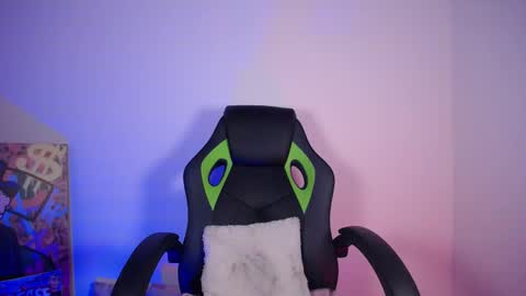 Emily online show from 03-10-26, 10:04