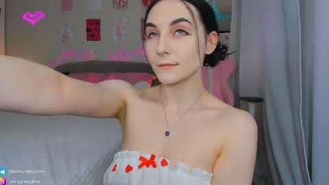 Snapshot of princess_kristy chatting on 06-15-26, 07:54 Kristy online show from 06-15-26, 07:54