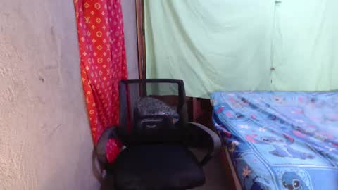 margux online show from 04-11-26, 03:11