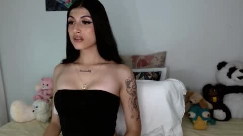 Sophie online show from 11-11-25, 04:45