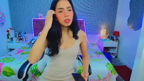 princess_skinny18 online show from 07-07-26, 05:50