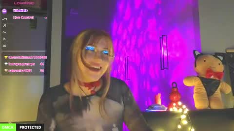 Yo Im Sofiee online show from 04-17-26, 08:56