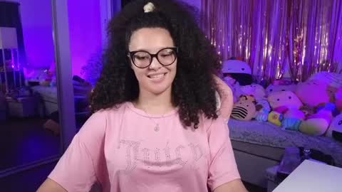 Snapshot of princessamberrrxo chatting on 05-19-26, 07:26 Amber online show from 05-19-26, 07:26