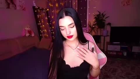 princessamira1 online show from 12-01-25, 04:45