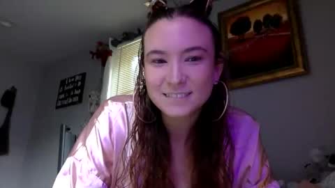 Annie Violet online show from 05-26-26, 06:37