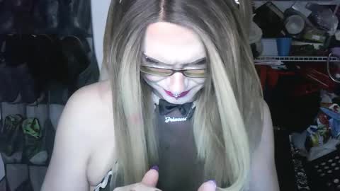 Princess Avery online show from 02-08-26, 04:27