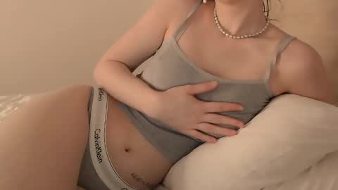 Snapshot of princessof_lust chatting on 01-06-25, 02:15 Kris3 online show from 01-06-25, 02:15