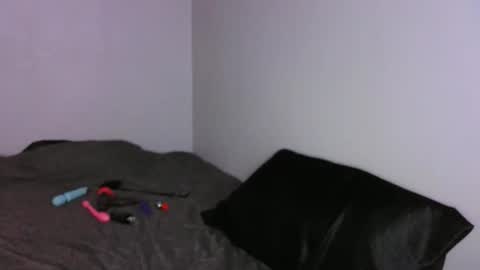 Naomi  online show from 04-15-26, 05:03