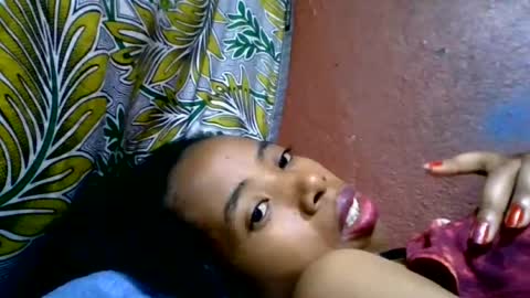 Snapshot of prisca880319 chatting on 06-14-26, 07:21 prisca880319 online show from 06-14-26, 07:21