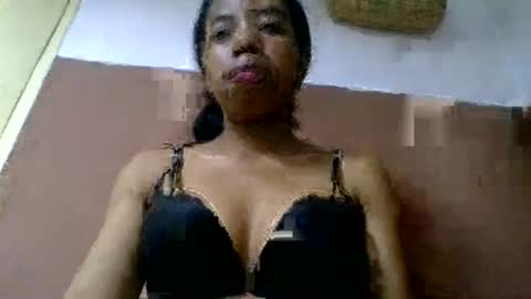 Snapshot of prisca880319 chatting on 07-16-26, 04:02 prisca880319 online show from 07-16-26, 04:02