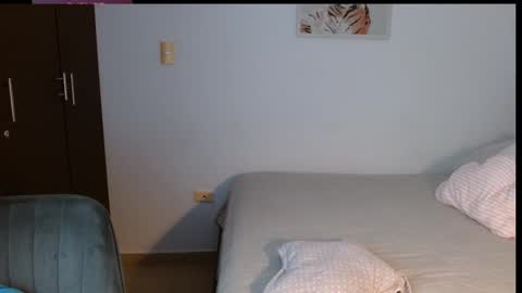 Marcela online show from 10-11-25, 09:02