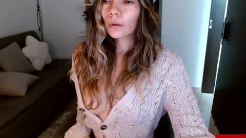 Snapshot of priscila_black chatting on 05-13-26, 08:38 Marcela online show from 05-13-26, 08:38