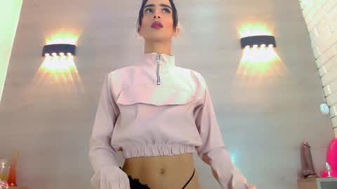 priscilarainbow online show from 10-14-25, 04:13