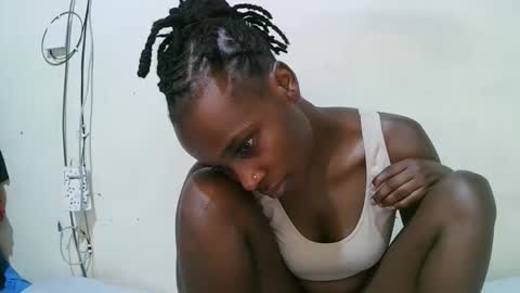 pritty_amber online show from 04-10-26, 08:08