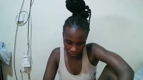 Snapshot of pritty_amber chatting on 05-01-26, 11:37 pritty_amber online show from 05-01-26, 11:37