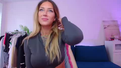 Snapshot of private_call chatting on 06-30-26, 10:16 Nansy online show from 06-30-26, 10:16