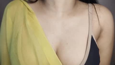 priyu_ online show from 12-04-25, 04:27