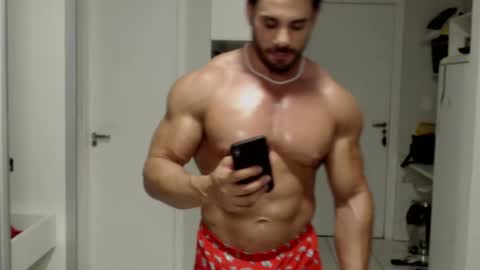 promuscles4u online show from 12-22-24, 01:01