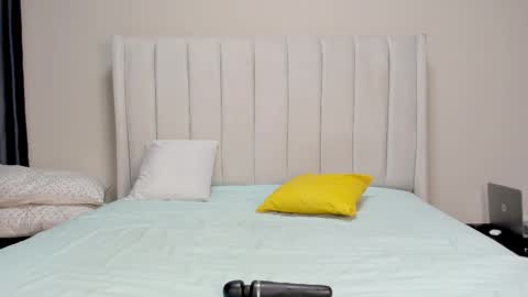 proudafricaka online show from 10-27-25, 04:27