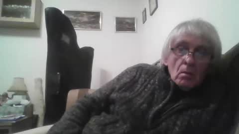 Snapshot of proudwelshman chatting on 02-11-25, 11:44 proudwelshman online show from 02-11-25, 11:44