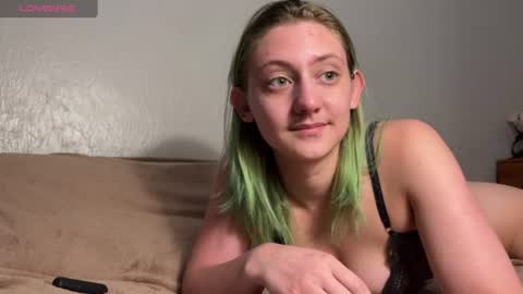 Oli online show from 06-12-26, 07:24