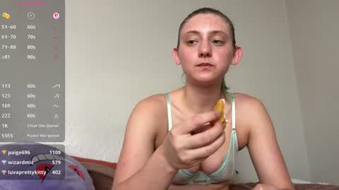 Oli online show from 06-25-26, 06:23