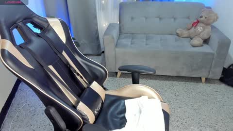    INDEPENDENT MODEL online show from 12-27-24, 07:29