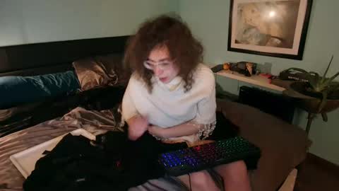 prxscillia_tx online show from 01-12-25, 05:01