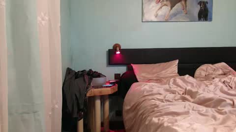 prxscillia_tx online show from 02-02-26, 06:17