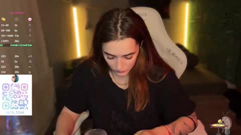 Queen of Pain online show from 01-10-26, 02:35