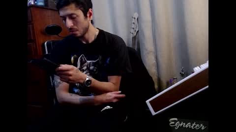 Sk8wave online show from 11-21-25, 04:38