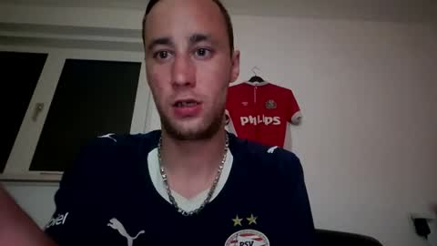 Mikey online show from 04-12-26, 01:10