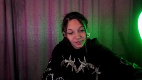 Snapshot of psyheya chatting on 12-26-24, 05:40 LUCY ----- online show from 12-26-24, 05:40