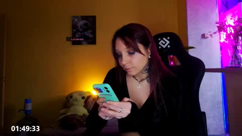 LUCY -----    online show from 02-22-26, 01:09