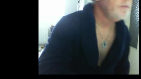 Snapshot of ptitrouquin chatting on 10-28-25, 07:34 ptitrouquin online show from 10-28-25, 07:34