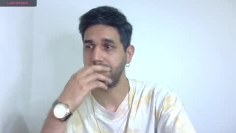 Snapshot of puch16 chatting on 01-19-25, 11:21 Diego online show from 01-19-25, 11:21