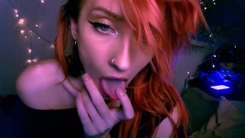 Snapshot of pufpufog chatting on 12-23-24, 05:11 EsteticHouse online show from 12-23-24, 05:11