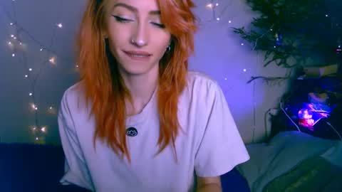 Snapshot of pufpufog chatting on 12-31-24, 12:25 EsteticHouse online show from 12-31-24, 12:25