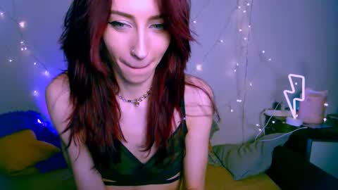 Snapshot of pufpufog chatting on 01-23-25, 01:35 EsteticHouse online show from 01-23-25, 01:35